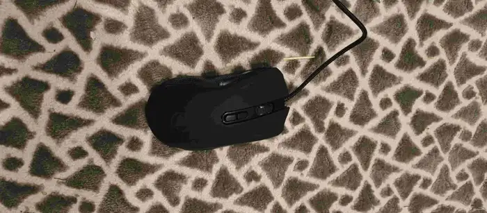 كيبورد مع ماوس جديد ما ستخدم يوجد إضات فخمه سريع الستجابه 5