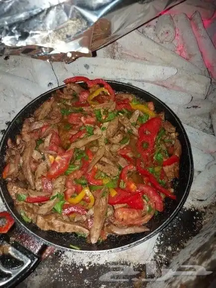 مطعم الخير يقدم خروف سيخ على الجمر 1 خروف مشوي   2   دجاج مش 3