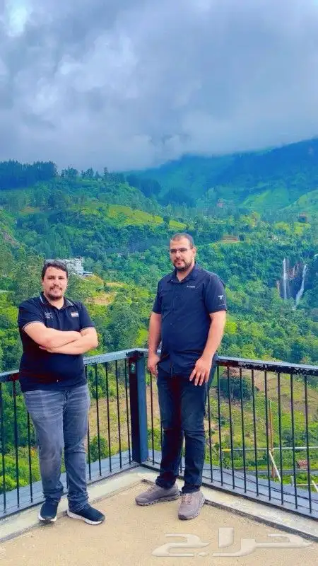 سائق   في   سريلانكا  سيلاني  مرشد سياحي مسلم اتحدث_العربيه 1