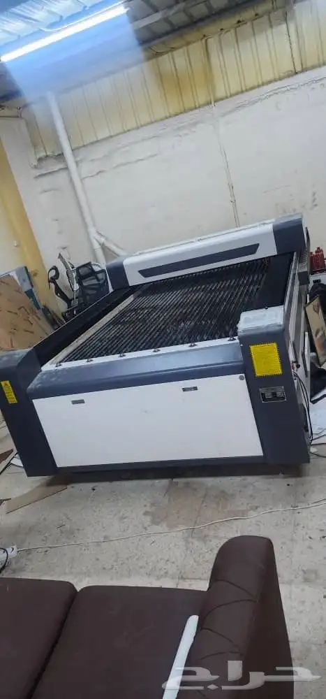 للبيع مكينة ليزر مقاس كبير 5
