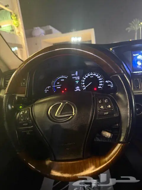 لكزس LS600 هايبرد ماشيه 49الف فقط بدي وكالة 2016 8