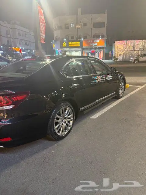 لكزس LS600 هايبرد ماشيه 49الف فقط بدي وكالة 2016 2