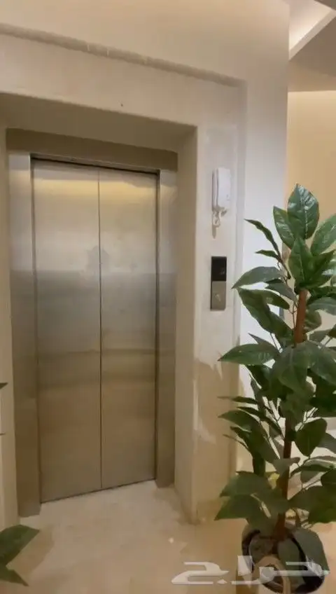 للبيع فلل تاون هاوس موقع مميز تشطيبات فندفيه أسعار مناسبة 2