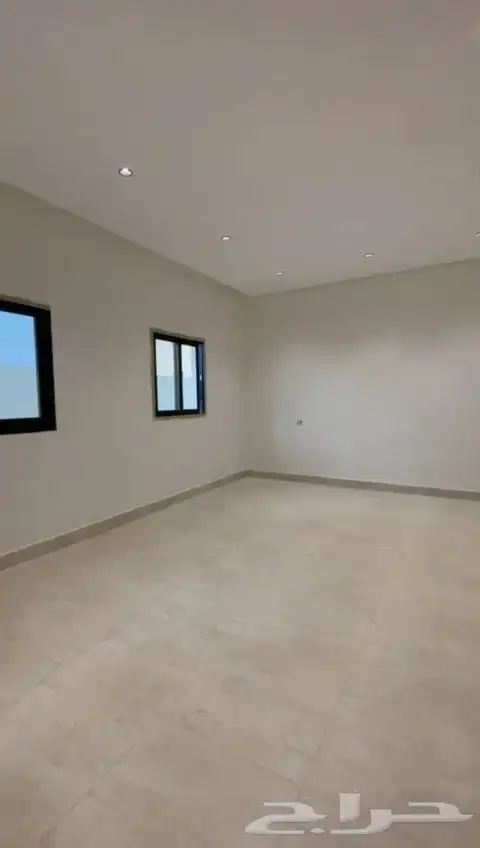 للبيع فلل تاون هاوس موقع مميز تشطيبات فندفيه أسعار مناسبة 10