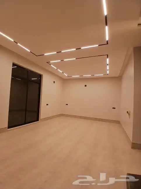 فيلا للبيع درج داخلي وشقه حي البيان 6