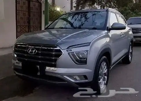 للبيع سيارة هيونداي كريتا الموديل 2021 2