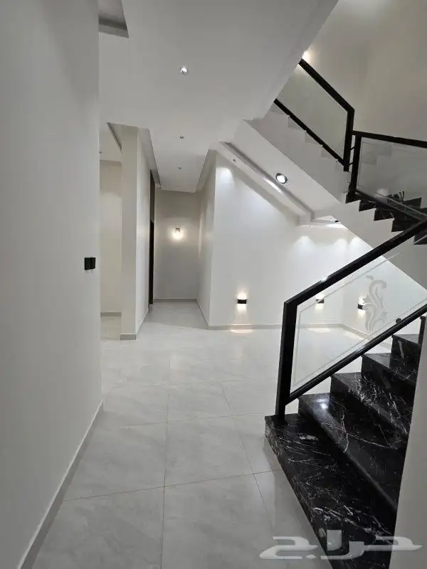 للبيع روف علوي مع ملحق مدخل سياره تشطيب راقي بالمحاله 700الف 10