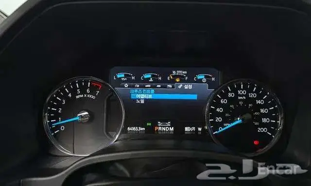 فورد اكسبديشن موديل 2021 6