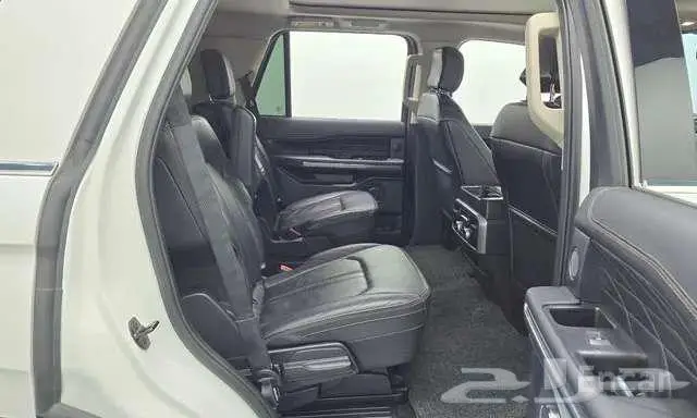 فورد اكسبديشن موديل 2021 4