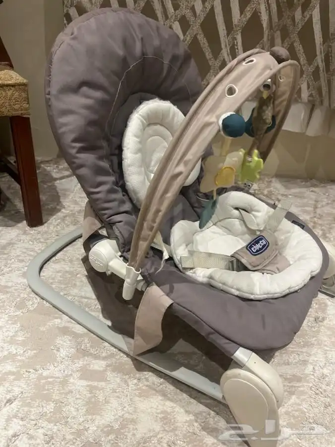 كرسي هزاز للاطفال شيكو 1