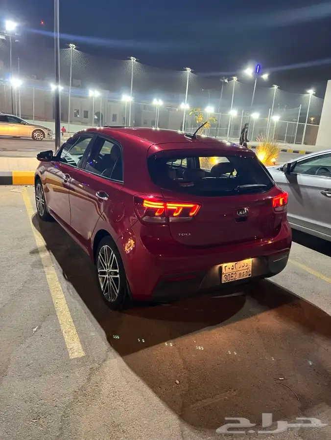 كيا ريو هاتشباك 2020 فل كامل ممشي قليل 38 الف كيلو 3