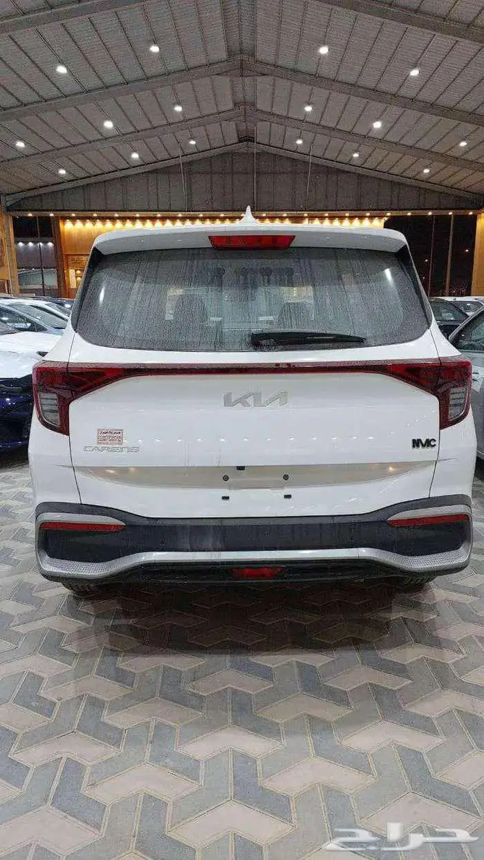 كيا كارينز نص فل 2025 سعودي 10