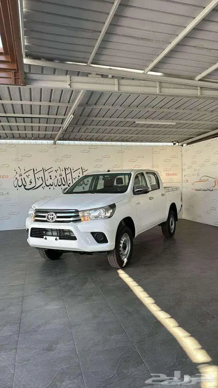 تويوتا هايلوكس غمارتين جير عادي سلق بريمي 2025 0