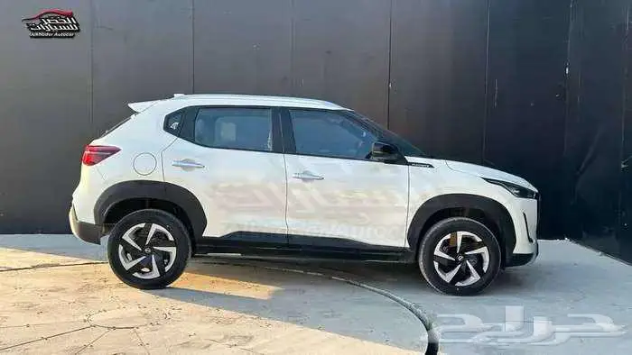 نيسان ميجنايت 2025 ستاندر S 9