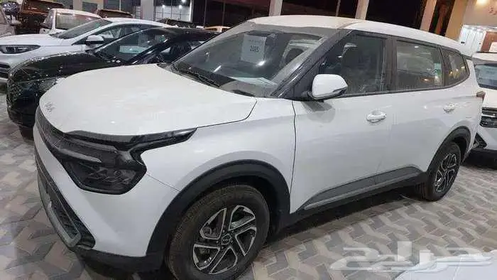 كيا كارينز نص فل 2025 سعودي 4