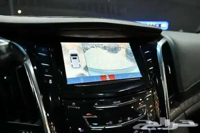 كاديلاك اسكاليد 2018 فل كامل سعودي 8