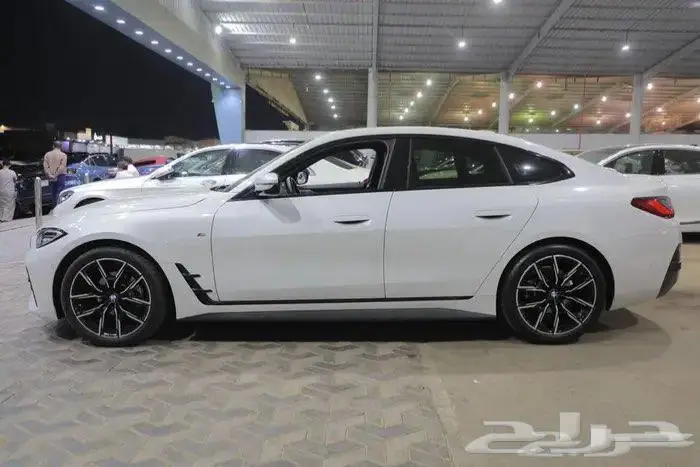 بي ام دبليو 420i فل كامل كت ام بانوراما جلد موديل 2024 4