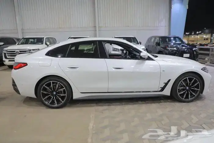 بي ام دبليو 420i فل كامل كت ام بانوراما جلد موديل 2024 3