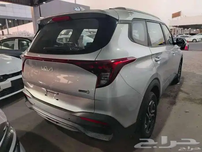 كيا كارينز 7ركاب. نص فل موديل 2025 2