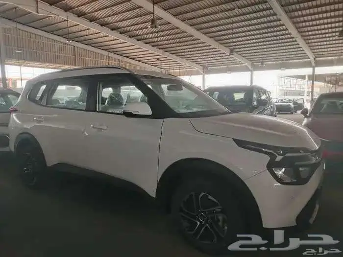 كيا كارينز 7ركاب. نص فل موديل 2025 5