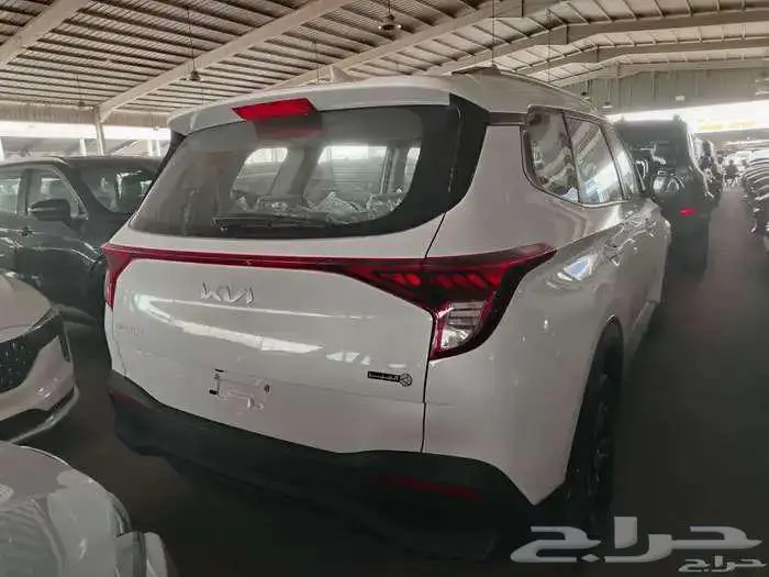 كيا كارينز 7ركاب. نص فل موديل 2025 6
