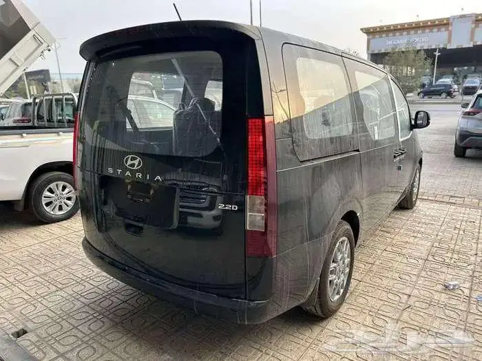 هيونداي ستاريا 9 راكب ديزل قير اتوماتيك 2025 كاش وتقسيط 3