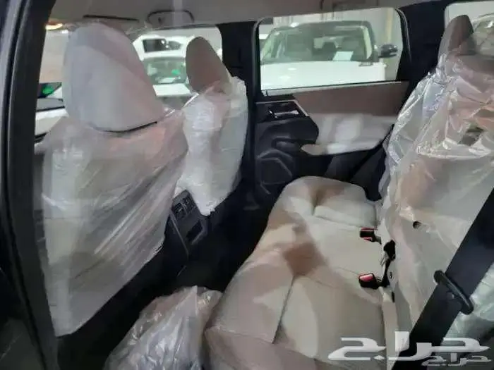 ميتسوبيشي اوتلاندر 2025 5-7 راكب بااقل الأسعار وجميع الفئات 7