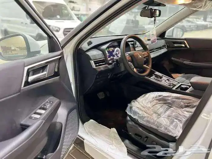 ميتسوبيشي اوتلاندر فل كامل بريميم 2025 15