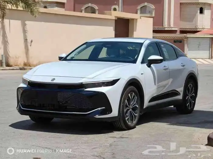 كروان بريميوم موديل 2025 هيبرد حبه فقط لون ابيض لؤلؤي 2