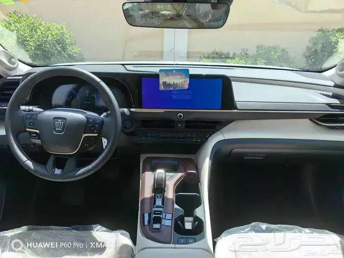 كروان بريميوم موديل 2025 هيبرد حبه فقط لون ابيض لؤلؤي 22