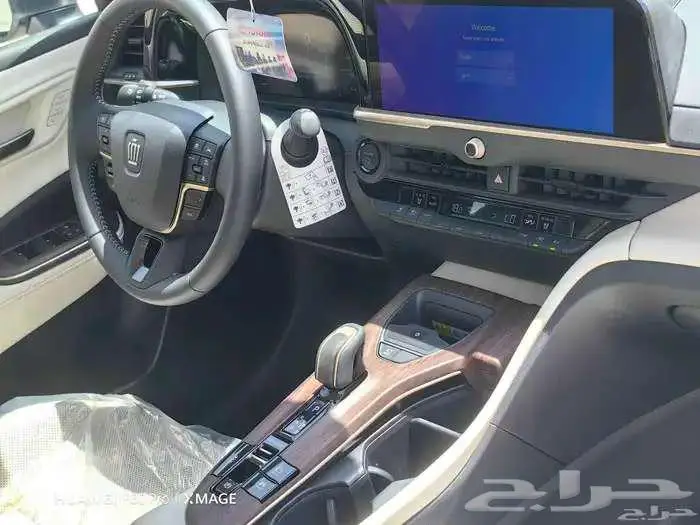 كروان بريميوم موديل 2025 هيبرد حبه فقط لون ابيض لؤلؤي 21