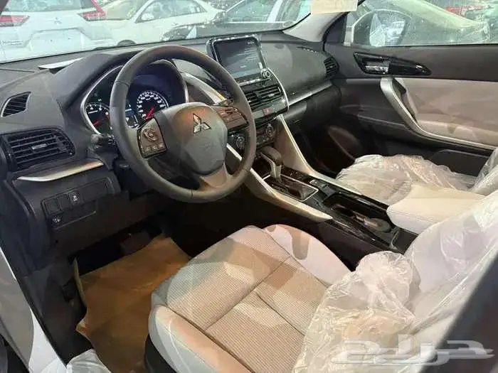 ميتسوبيشي اكليبس كروس نص فل موديل 2025 اقل الاسعار 8