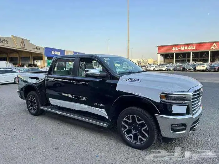 دودج رام 1500 لارامي موديل 2025 اقل سعر في السوق 7