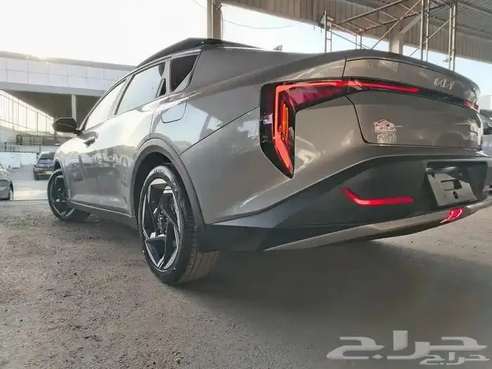 كيا K4 نص فل موديل 26 كاش وتقسيط 9