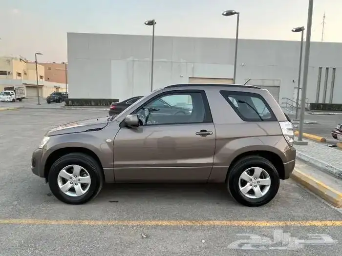 سوزوكي جراند فيتارا 2018 ( ربع ) بحالة الوكاله 8