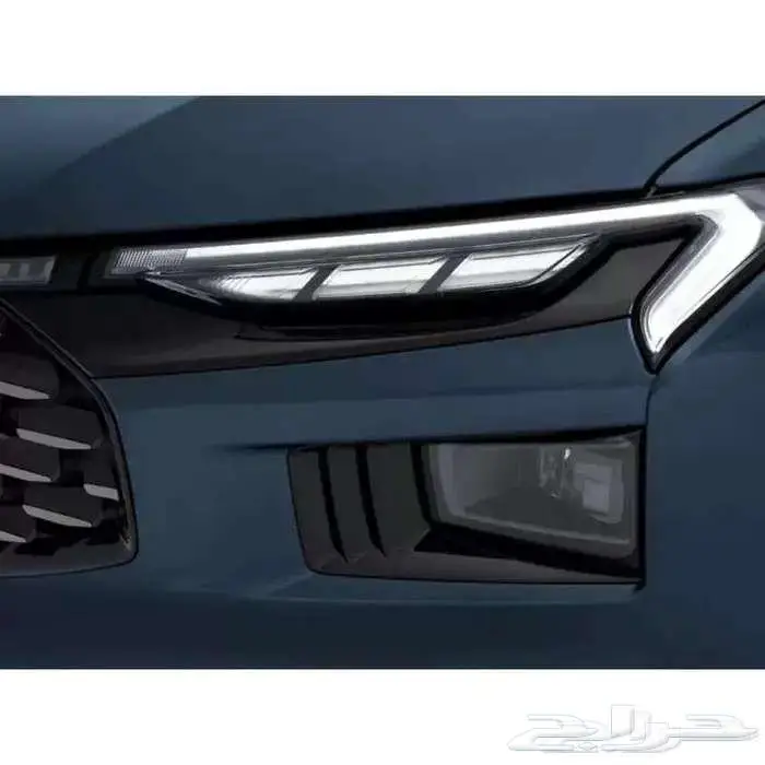 فورد تورس امبيانتي- وترند - تيتانيوم 2026 10