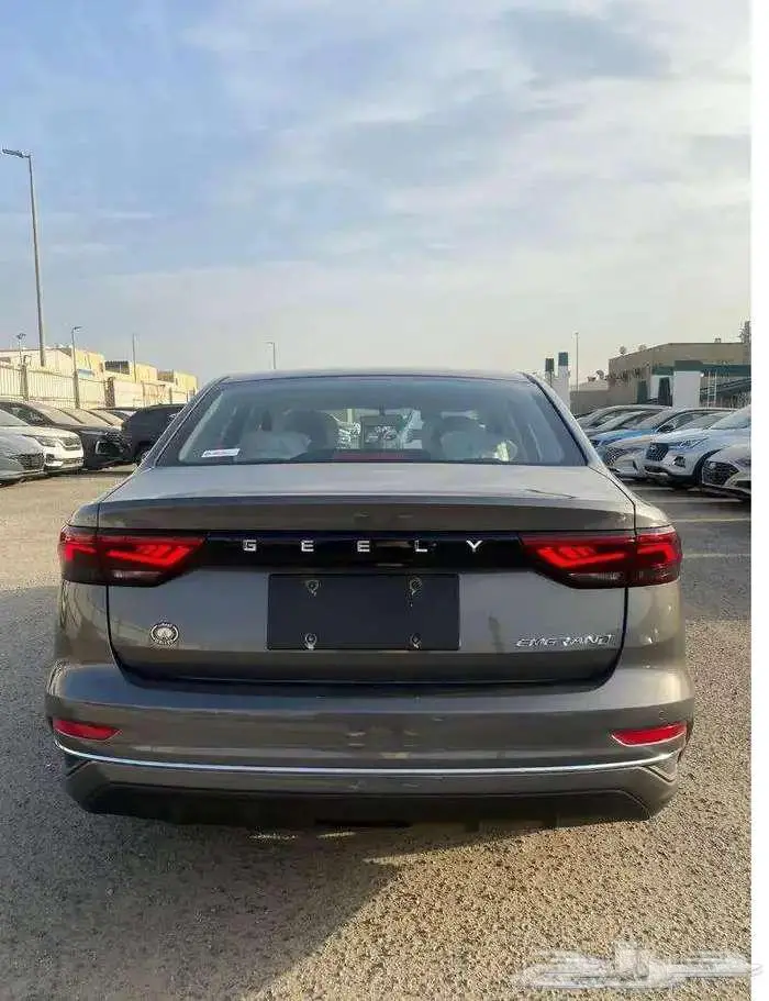 جيلي امجراند موديل 2025 استاندر كميات للشركات 4