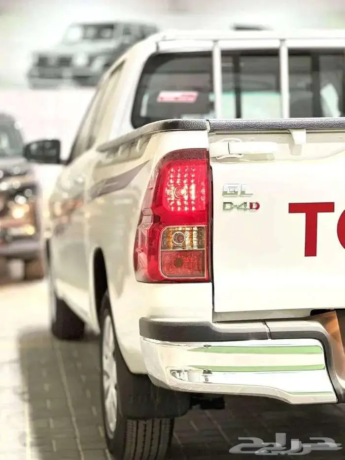 تويوتا هايلكس غمارتين GL ديزل بدون دبل 2025 سعودي اقساط . 10