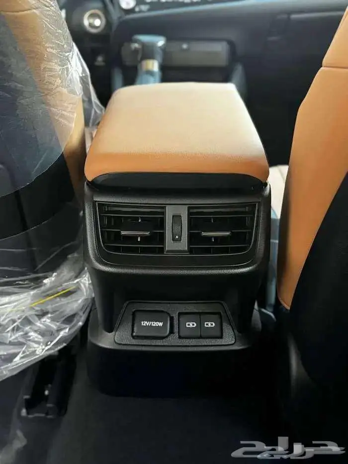 لكزس ES 250 AA 2025 10