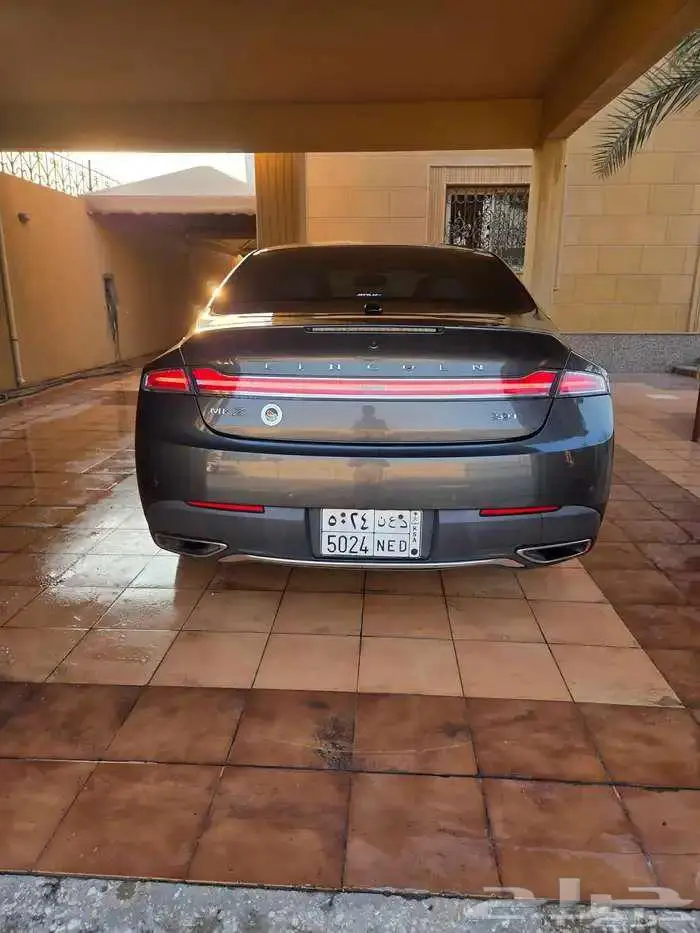 لنكولن MKZ 2018 3