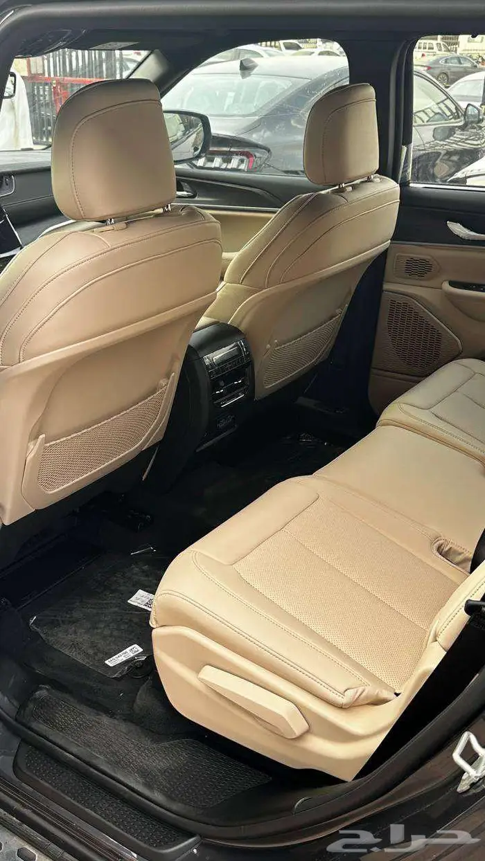 جيب جراند شيروكي ليمتد بلس 2024 14