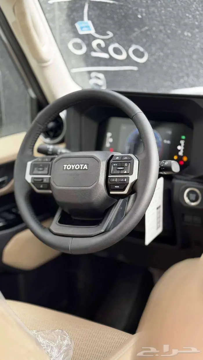 تويوتا برادو 2025 TXL3 بنزين لدى شركة عبدالمجيد الخضر 9