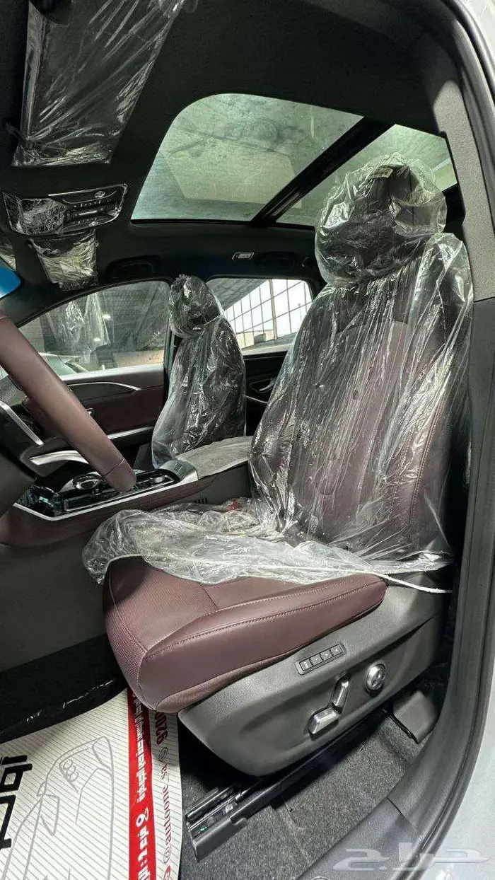 جيتور X90 بلس لاكجري فل كامل 1.6 تيربو موديل 2025 4