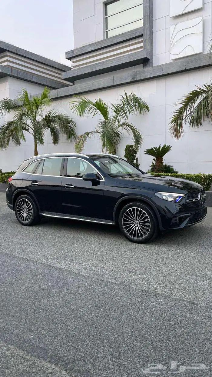 مرسيدس GLC300 AMG 9