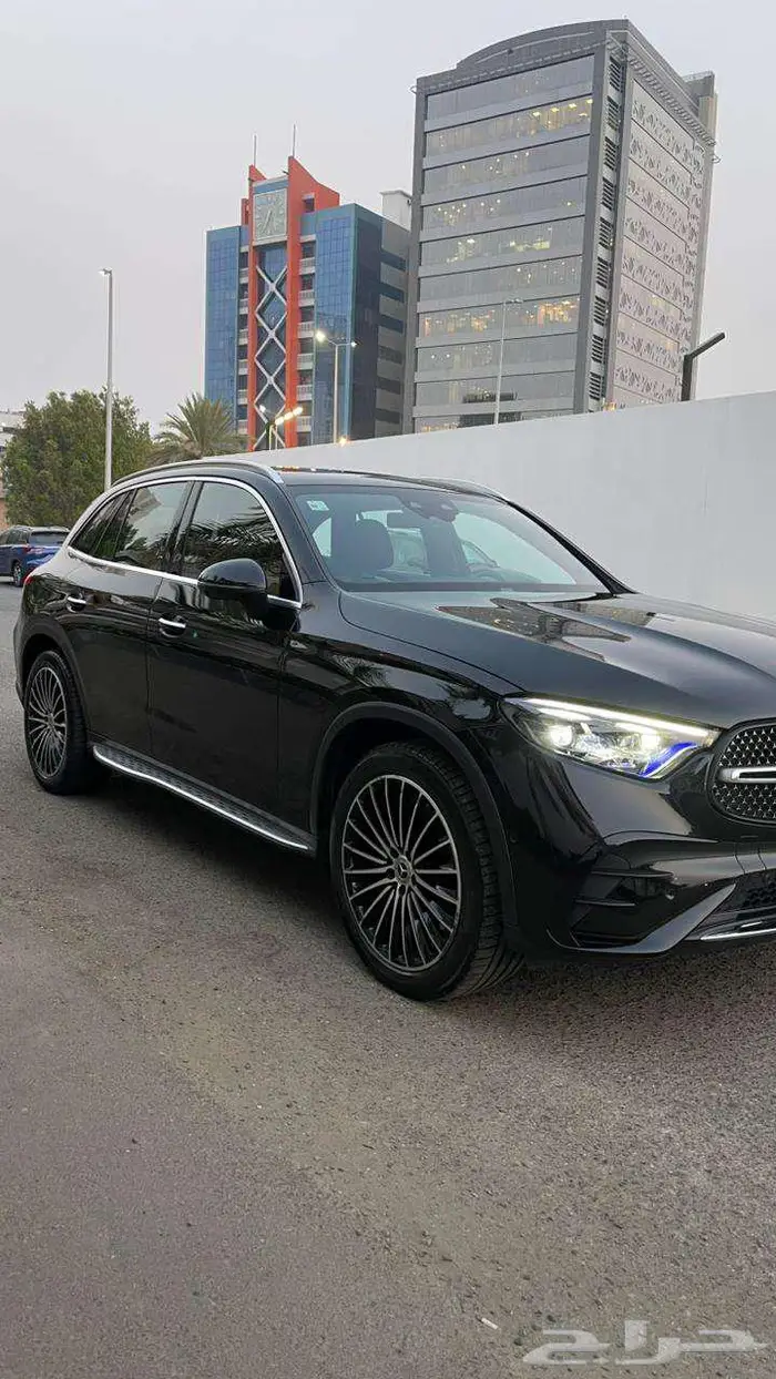 مرسيدس GLC300 AMG 8