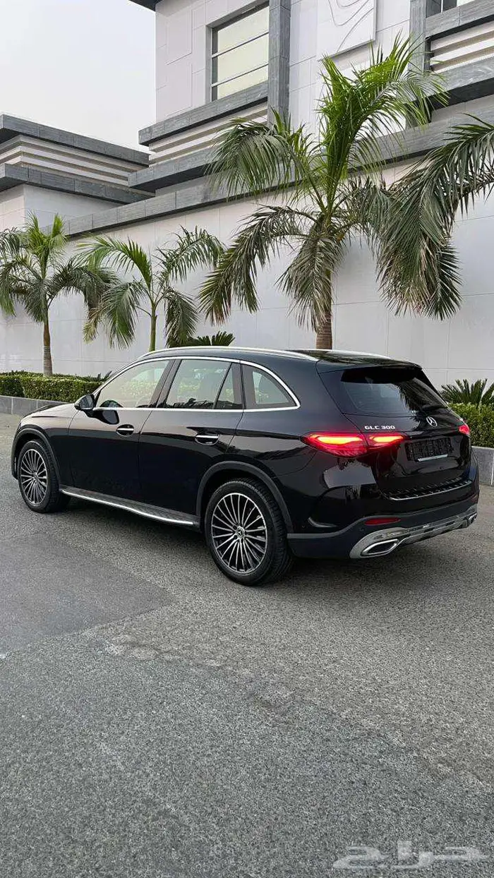 مرسيدس GLC300 AMG 16