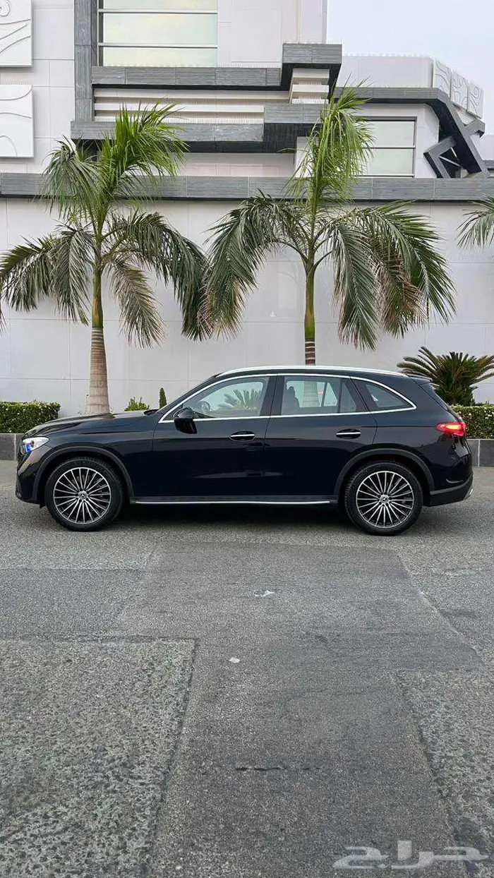 مرسيدس GLC300 AMG 0