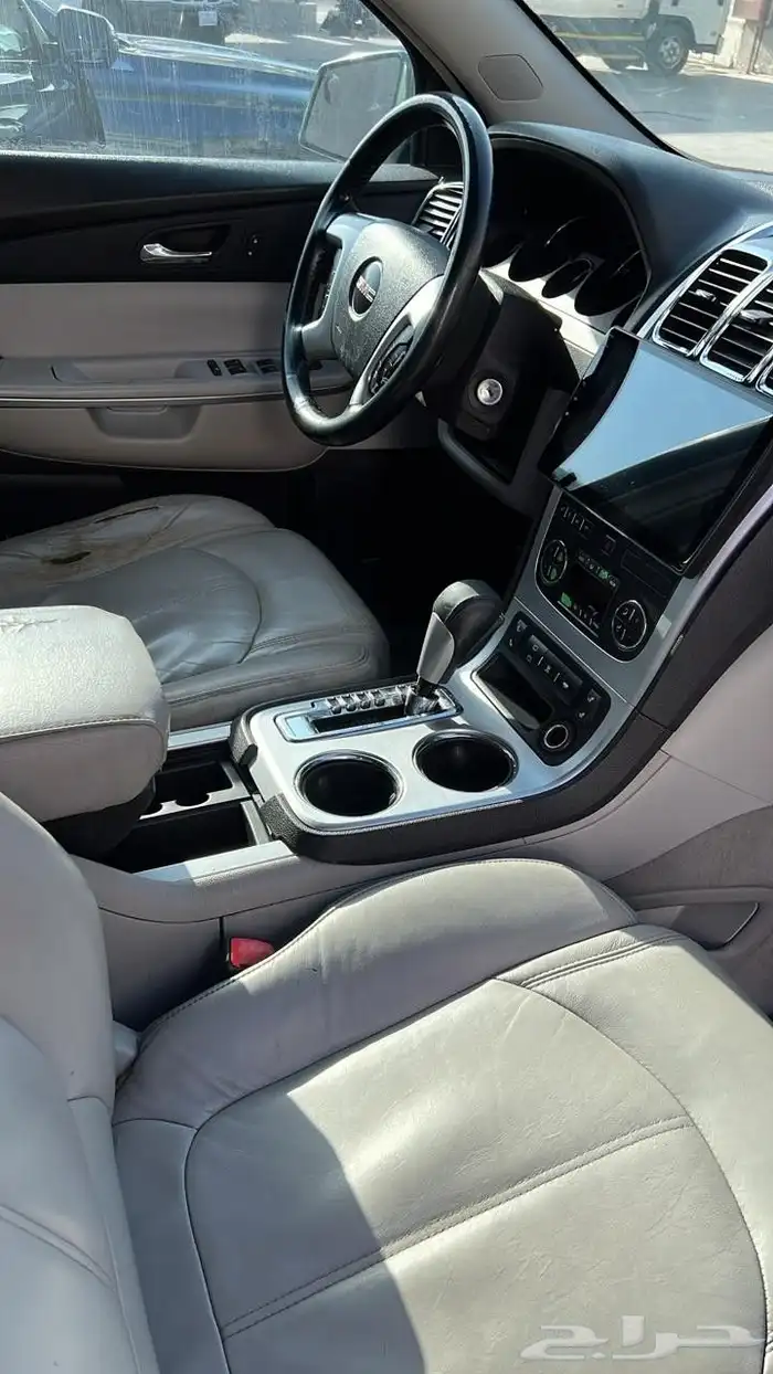 جي ام سي اكاديا 3