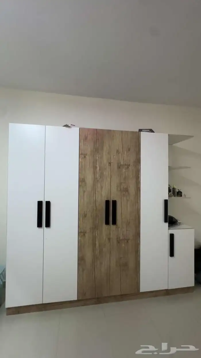 غرفعه للبيع بدون سرير 1