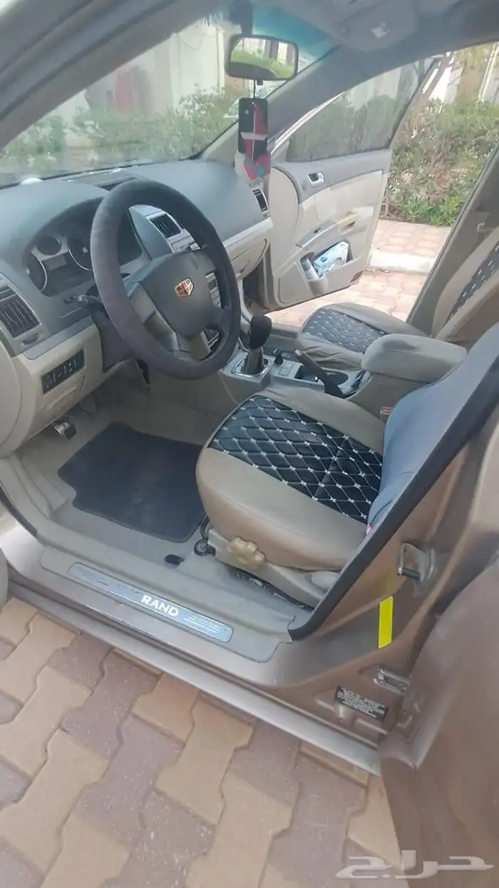 جيلي ام جراند 2012 لسه محدث المكينة الي 2014 عربية نظيفه 8